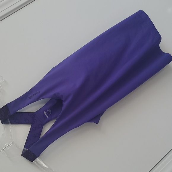 Reebok Tops - Reebok Women’s Tank Top M Purple Racerback Activewear Shelf Bra Gym Workout